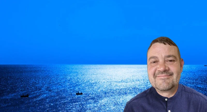 Ocean view online succes med Peter Larsen